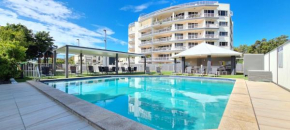 Гостиница Fairways Golf & Beach Retreat Bribie Island  Вурим